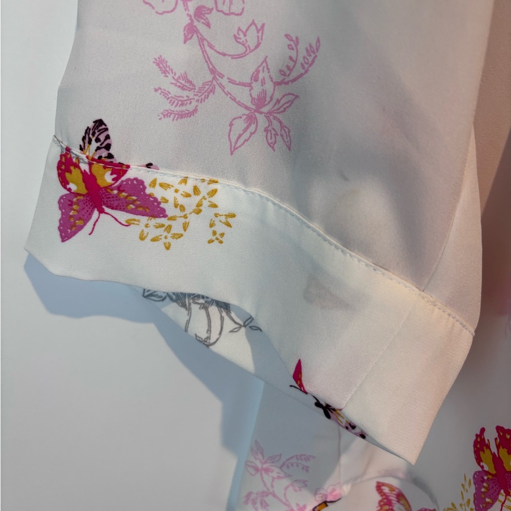 Torrid “Harper Butterflies” Blouse • Size 2 • White / Butterfly Print - Picture 11 of 16